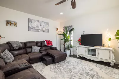 1018 S Valley View Ct, Moab, UT 84532 - Photo 9