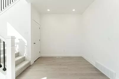 1546 W Talus Ridge Dr #944, Saratoga Springs, UT 84045 - Photo 7