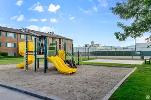 4176 S Oak Meadows Dr, Salt Lake City, UT 84123 - Photo 23