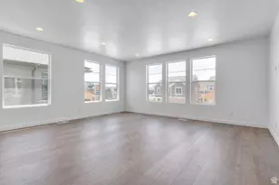 574 N Cornstalk Ln, Lindon, UT 84042 - Photo 9