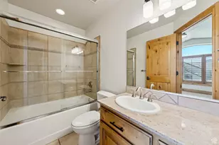 2935 E Denmark Dr, Cottonwood Heights, UT 84121 - Photo 37