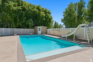 2935 E Denmark Dr, Cottonwood Heights, UT 84121 - Photo 59