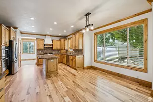 2935 E Denmark Dr, Cottonwood Heights, UT 84121 - Photo 19