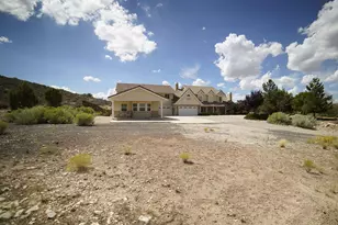 1215 W Emerald Dr, Saint George, UT 84770 - Photo 9