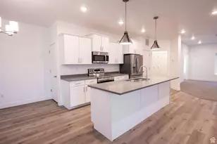 667 E 730 N, Hyrum, UT 84319 - Photo 3