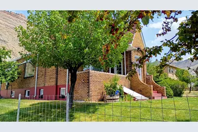 57 C St, Helper, UT 84526 - Photo 3