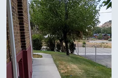 57 C St, Helper, UT 84526 - Photo 11