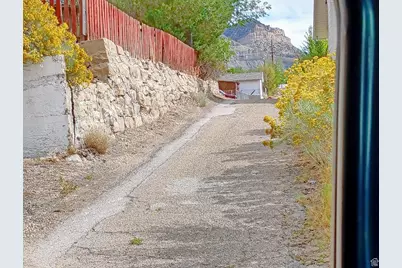 57 C St, Helper, UT 84526 - Photo 9