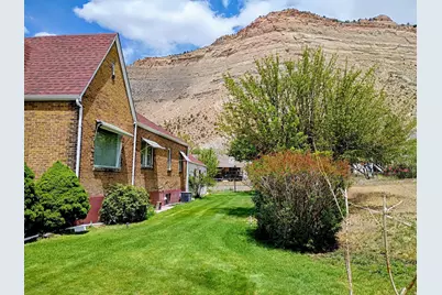 57 C St, Helper, UT 84526 - Photo 3