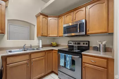 929 W 670 S #9, Pleasant Grove, UT 84062 - Photo 11