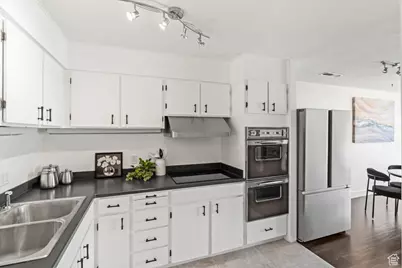 777 E South Temple S #4C, Salt Lake City, UT 84102 - Photo 7
