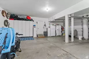 1113 W River Pass Cv S, South Jordan, UT 84095 - Photo 39