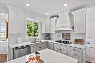 1113 W River Pass Cv S, South Jordan, UT 84095 - Photo 9