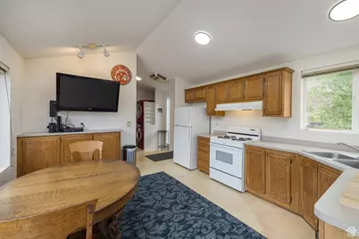 9 Chamisa Ln, Castle Valley, UT 84532 - Photo 9