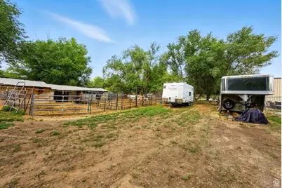 8383 S 2200 W, West Jordan, UT 84088 - Photo 17