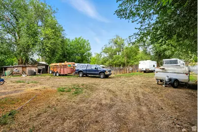 8383 S 2200 W, West Jordan, UT 84088 - Photo 17