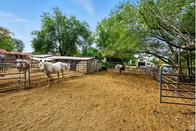 8383 S 2200 W, West Jordan, UT 84088 - Photo 15