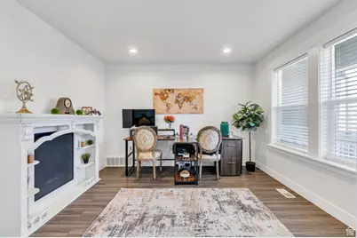 395 E Mt Ellen St, Eagle Mountain, UT 84005 - Photo 5