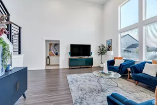 395 E Mt Ellen St, Eagle Mountain, UT 84005 - Photo 9