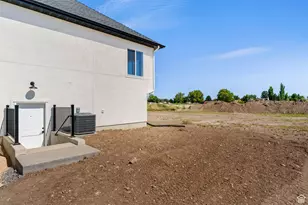 5777 W 4100 S, Hooper, UT 84315 - Photo 29