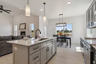 5777 W 4100 S, Hooper, UT 84315 - Photo 9