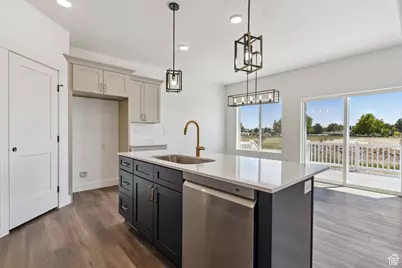 5731 W 4100 S, Hooper, UT 84315 - Photo 13