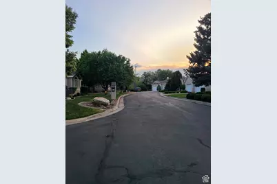 1219 W 4500 S, Riverdale, UT 84405 - Photo 31