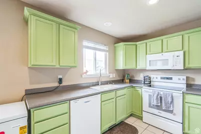 3147 W Davencourt Loop, Lehi, UT 84043 - Photo 9