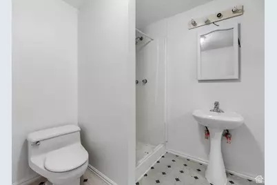 1554 S Monroe Blvd #D2, Ogden, UT 84404 - Photo 23