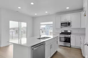 564 N Buffalo Grass Ln, Lindon, UT 84042 - Photo 5