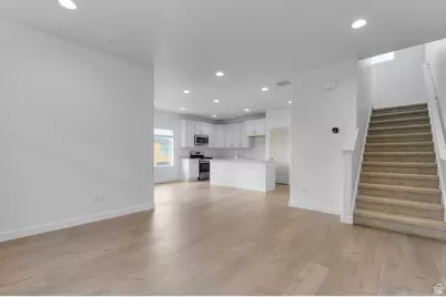 564 N Buffalo Grass Ln #1250, Lindon, UT 84042 - Photo 9