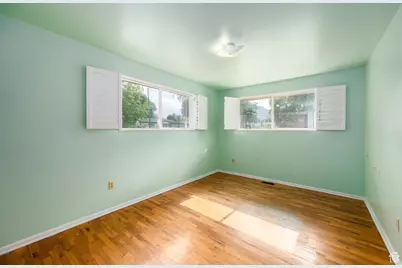 3982 S Saturn Dr E, Holladay, UT 84124 - Photo 9