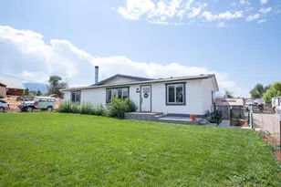 346 E 400 N, Spring City, UT 84662 - Photo 3