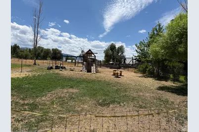 346 E 400 N, Spring City, UT 84662 - Photo 31