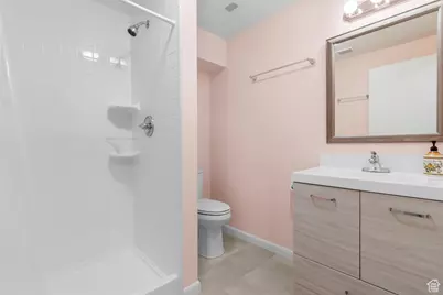 255 E 400 S, Manti, UT 84642 - Photo 9