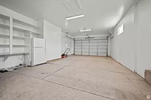 1938 E 7130 S, Cottonwood Heights, UT 84121 - Photo 11