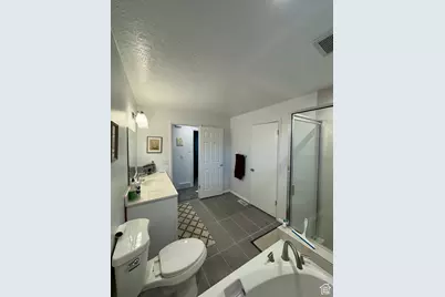 6022 S Park Wood Dr W, Kearns, UT 84118 - Photo 9