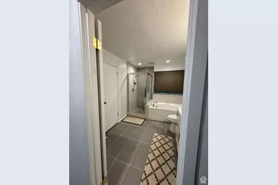 6022 S Park Wood Dr W, Kearns, UT 84118 - Photo 11