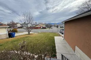 6022 S Park Wood Dr W, Kearns, UT 84118 - Photo 3