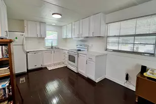 5028 S Del Rio St, Murray, UT 84117 - Photo 3