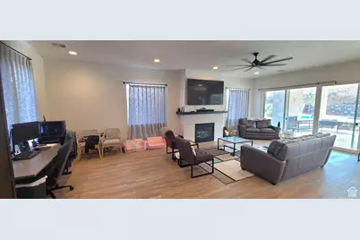 1951 W Cedar Breaks Dr W, Hurricane, UT 84737 - Photo 9