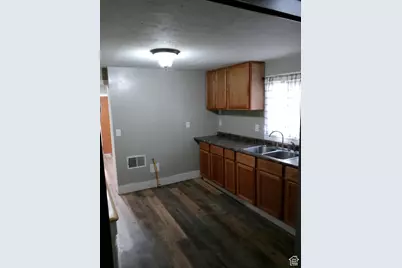 331 W 300 N, Blanding, UT 84511 - Photo 5