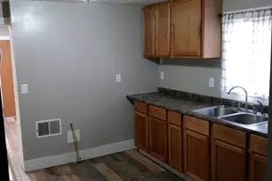 331 W 300 N, Blanding, UT 84511 - Photo 5