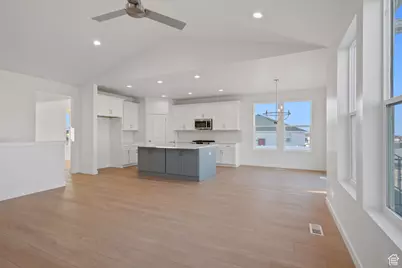 431 S McBride Dr, Grantsville, UT 84029 - Photo 9