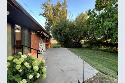 220 S 200 E, Fillmore, UT 84631 - Photo 3