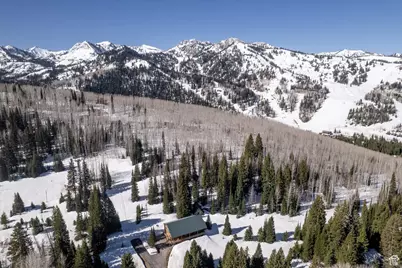 7102 S Steller Jay Way, Brighton, UT 84121 - Photo 3