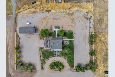 135 E 200 N, Kanosh, UT 84637 - Photo 69