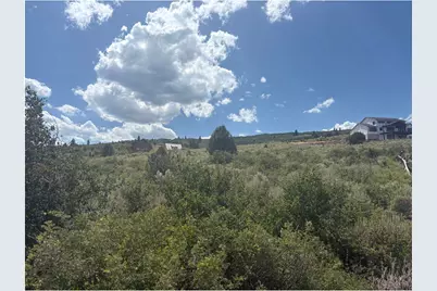 3321 S Snowshoe Cir #32, Garden City, UT 84028 - Photo 7