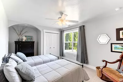 520 E 100 S, Hyde Park, UT 84318 - Photo 33