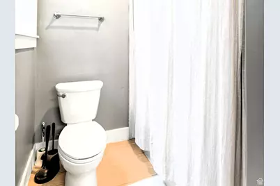 520 E 100 S, Hyde Park, UT 84318 - Photo 43